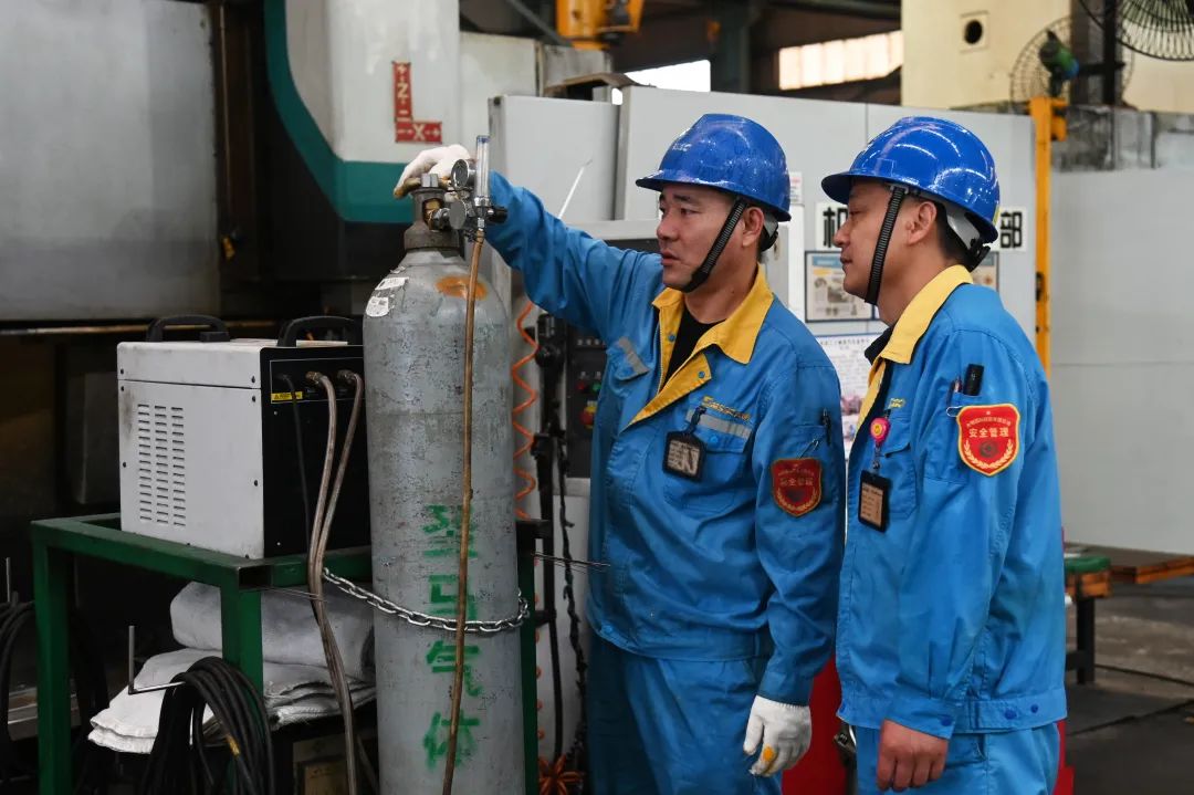 ���ݾ������� - רҵ�����˿˾���ƽ̨,������Ѷ�뼼�ɽ���